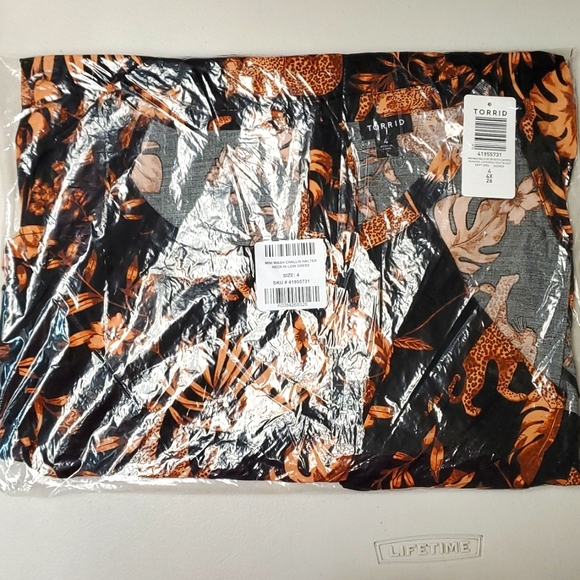 ❤NWT VINTAGE TORRID TRAPEZE DRESS MEDALLION PRINT PUFF SLEEVE TIERED - PLUS SIZE - Picture 9 of 13